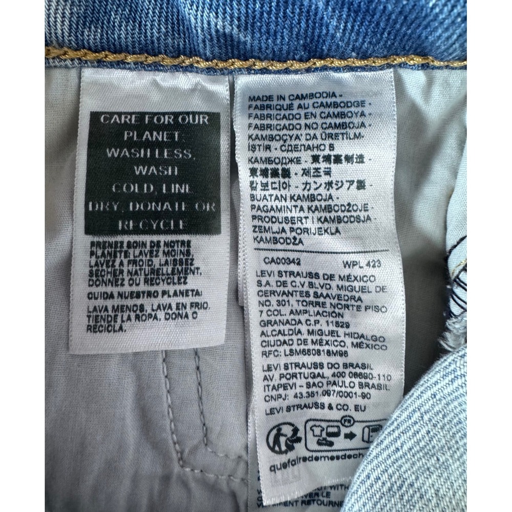 Levis Premium Low Loose Jeans Womens 28x32 Light Wash Distressed Ripped NWT‎ - Picture 9 of 12